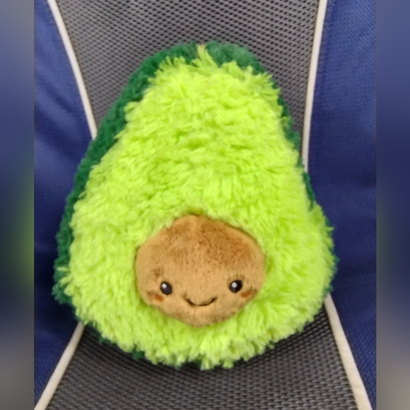 Squishable Comfort Food Fruit Avocado Green  Fuzzy Cuddly Soft Plushie Plush 9in - Picture 2 of 11